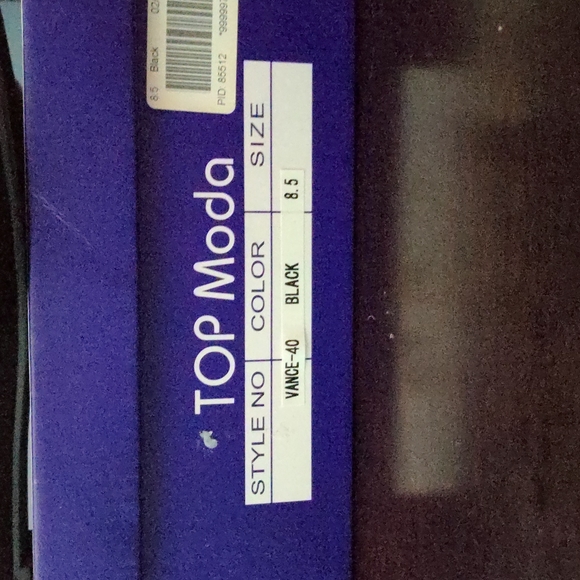 Modcloth Suede T-strap Wedges Black - Picture 10 of 10